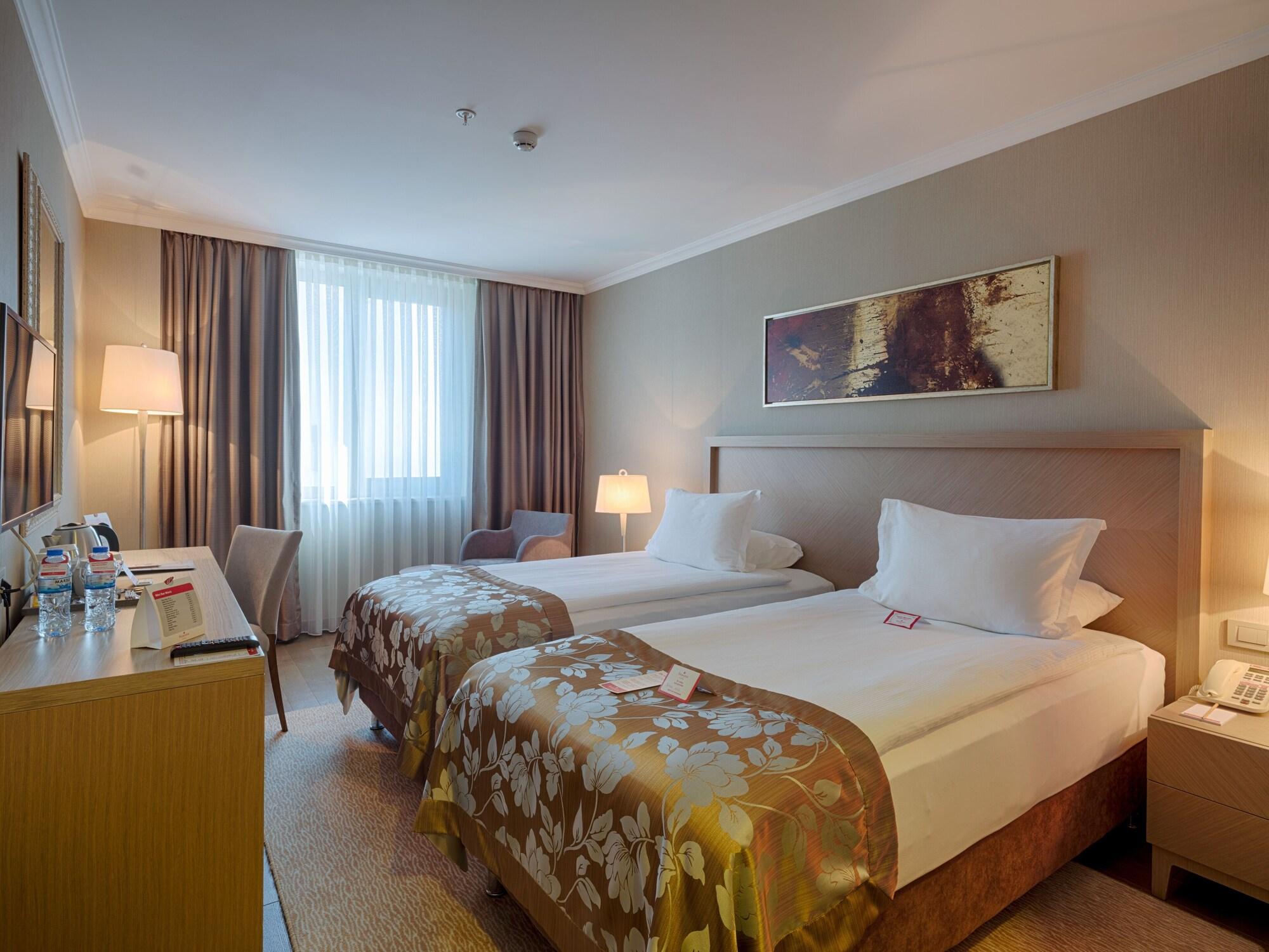 Ramada Plaza By Wyndham Kahramanmaras Hotel Exterior photo
