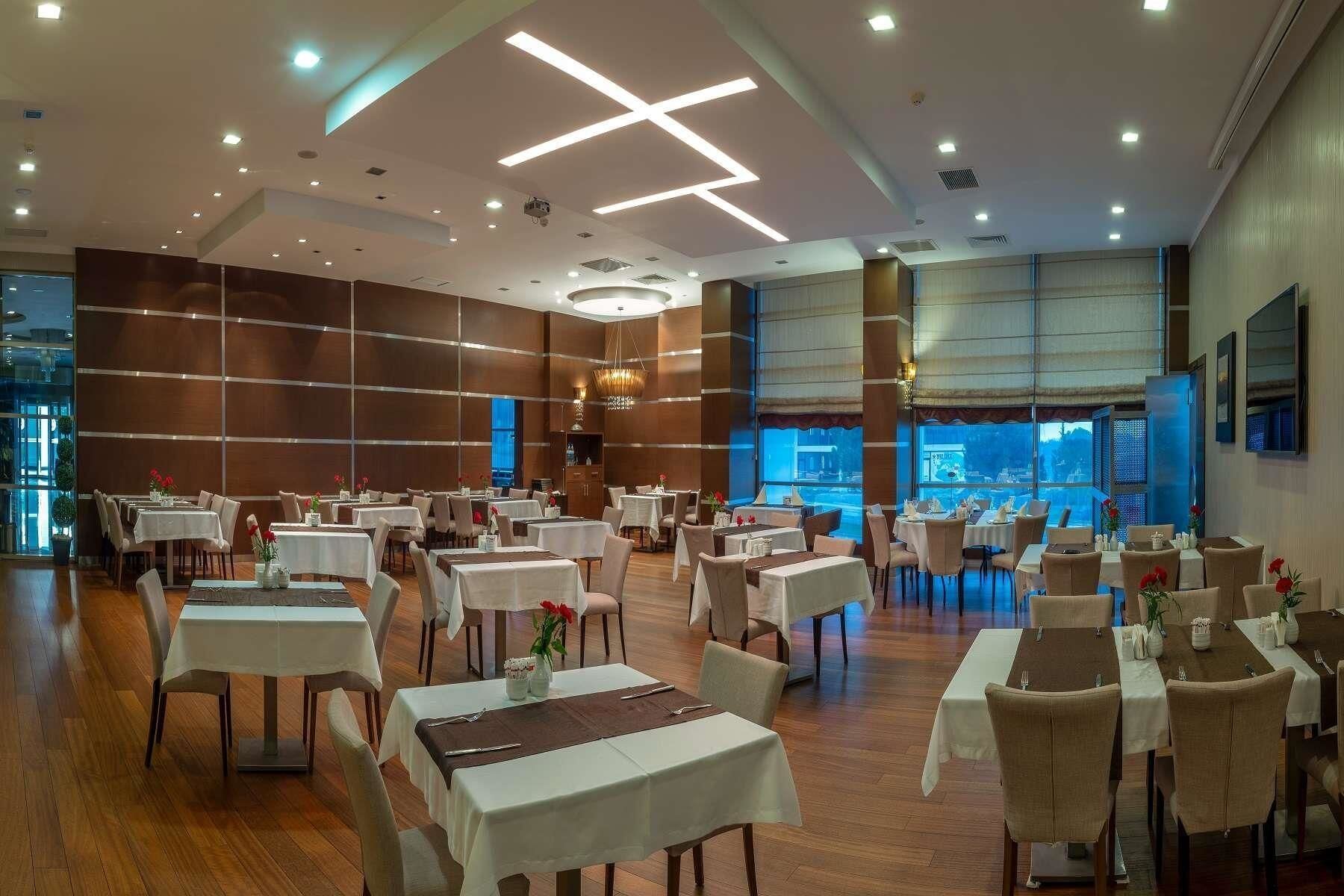 Ramada Plaza By Wyndham Kahramanmaras Hotel Exterior photo
