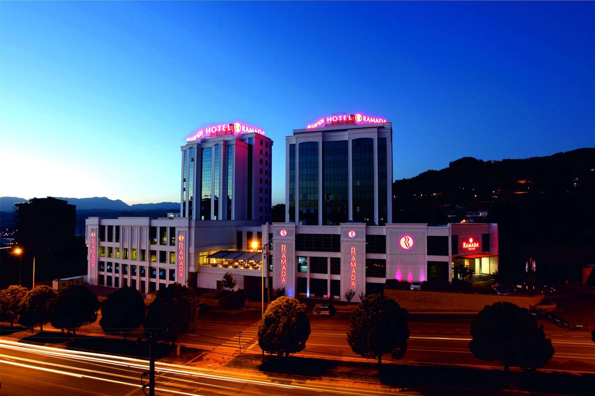 Ramada Plaza By Wyndham Kahramanmaras Hotel Exterior photo